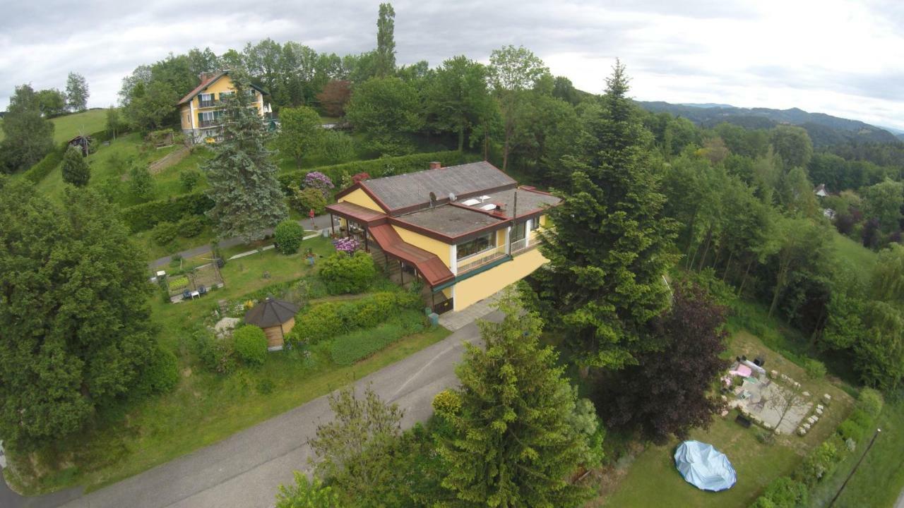 Haus Renarth - Michaela Pro Apartment Kitzeck im Sausal Exterior photo